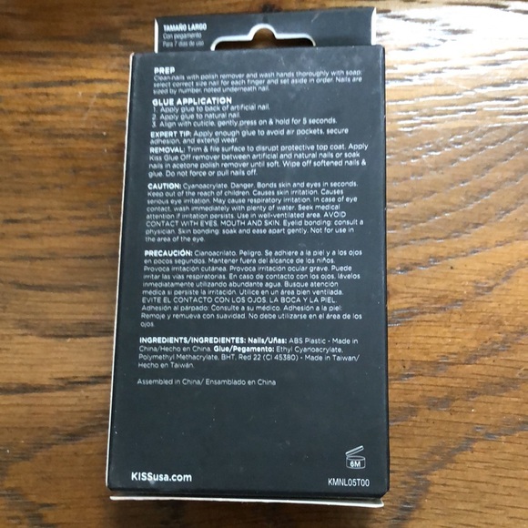 New Kiss Masterpiece one of a kind Luxe mani. 30 nails including 12 accent nails - Picture 3 of 4